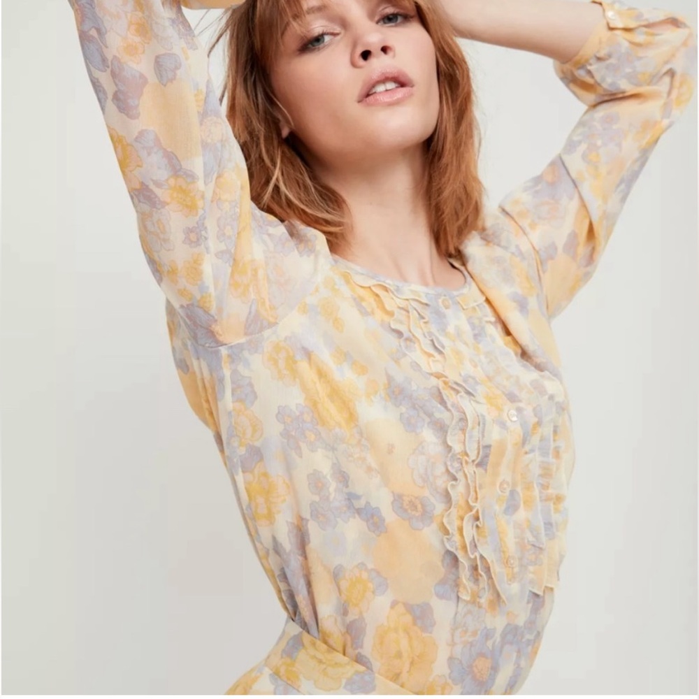 Little Moon by Aritzia Lotus Ruffle Front Blous